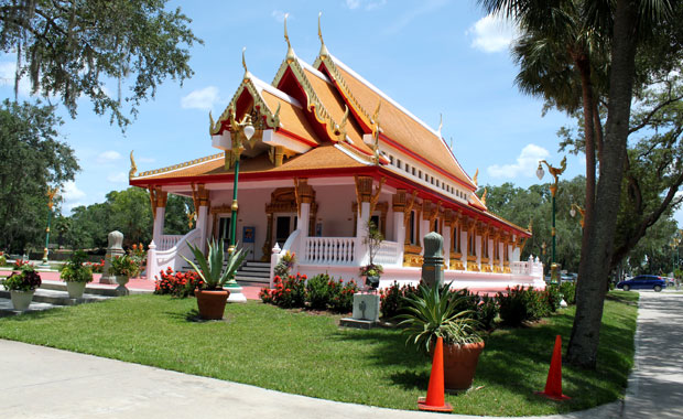 Un Dimanche Au Temple Budhiste Thailandais de Tampa