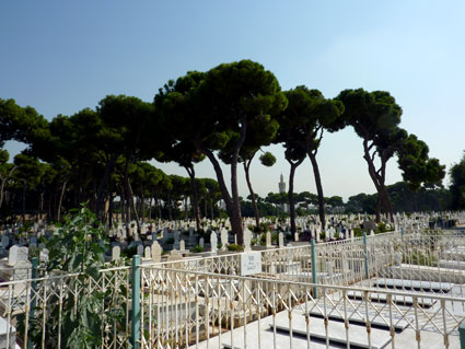 Liban - Beyrouth - Cimetière Musulman