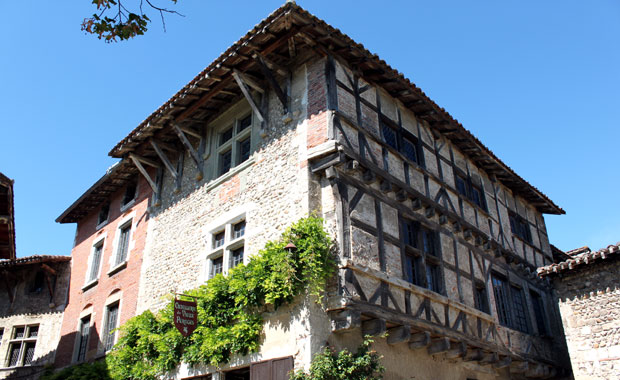 Pérouges