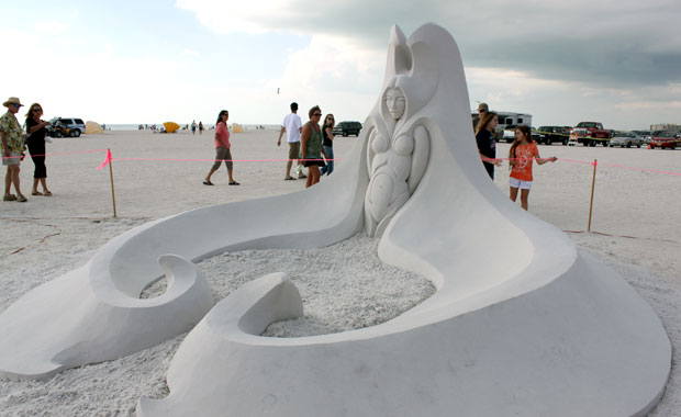 Sculpture sur sable à Treasure Island