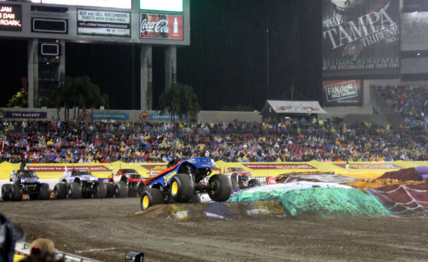 Monster Jam au stade Raymond James