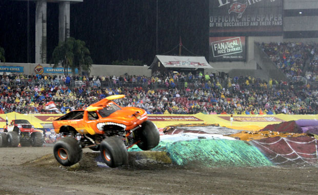 Monster Jam au stade Raymond James