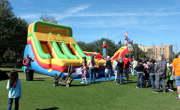 Touch a Truck au Central Park de Largo